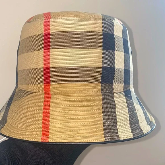 Burberry Bucket Hat Giant Check